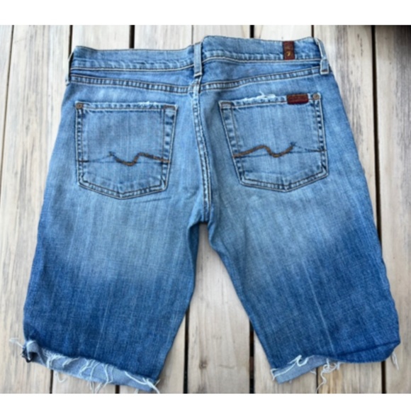 7 For All Mankind cut-off jean shorts, size 28 - Picture 3 of 3